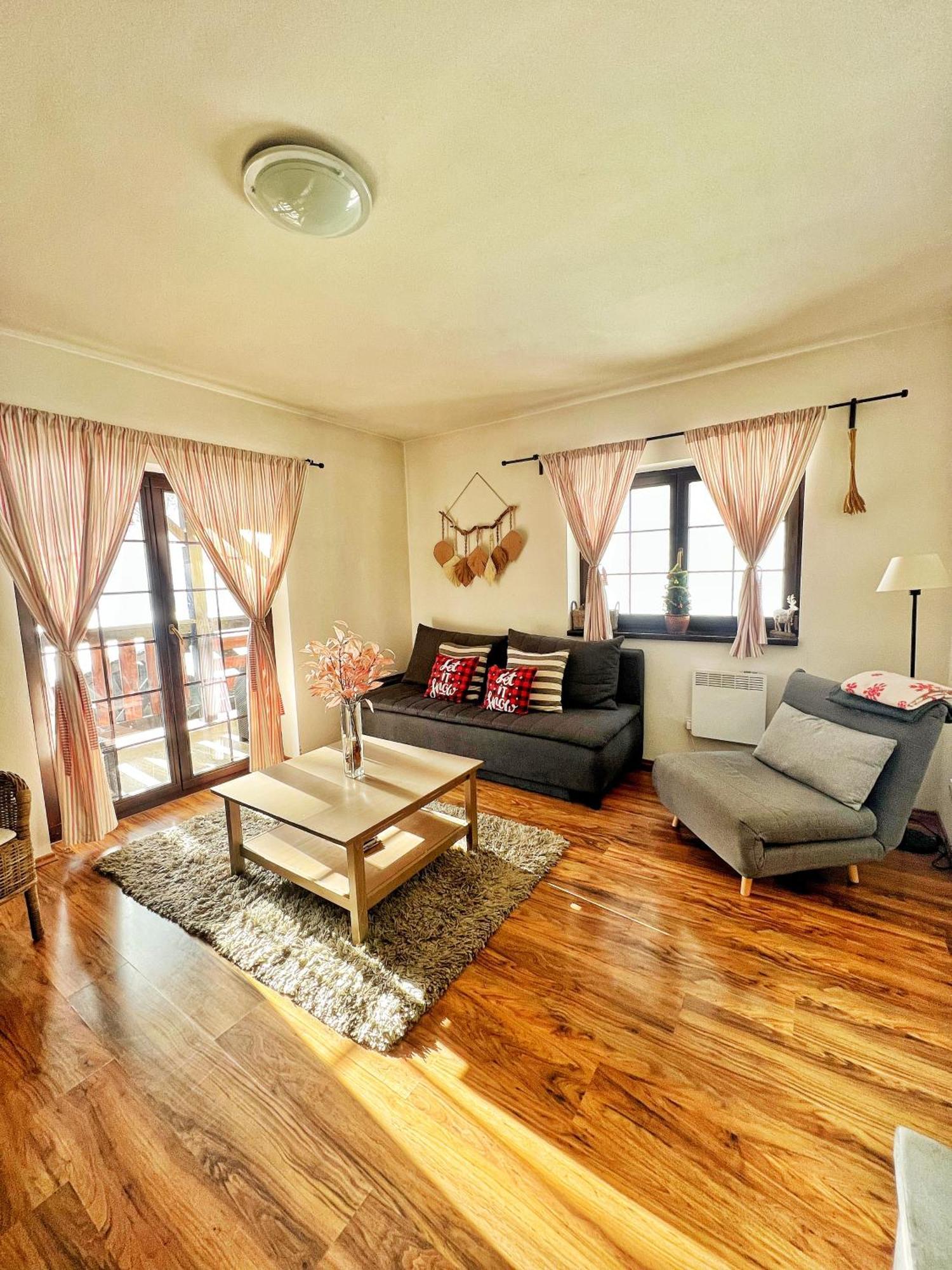 Apartment Barbora 7 루좀베로크 외부 사진